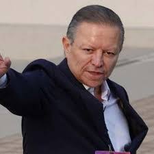 Julio Astorga's Instagram, Twitter & Facebook