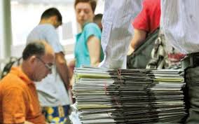 Principala sursă de finanţare identificată de cristina pocora este introducerea unei taxe de lux pe jocurile de noroc, la loterie si cazinouri, prin modificarea banii colectaţi prin această taxă ar urma să fie viraţi la bugetul de stat şi de aici în conturile autorităţii naţionale pentru persoanele cu handicap. CreÈte IndemnizaÈia De Èomaj Venitul Minim Garantat Èi Ajutorul Pentru Persoanele Cu Handicap Parlamentul A Majorat Ajutoarele Sociale Ziarul Unirea