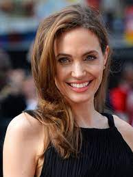 A community for 9 years. De Memoires Van Angelina Jolie