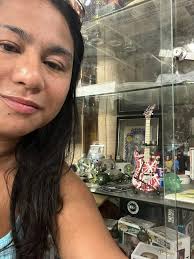 Mini-EVH guitar found in Roswell, NM gift shop