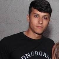 50+ "Andy Moura" profiles