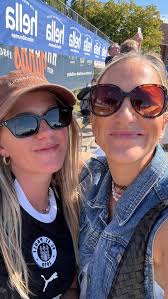 Mein vlog vom @kickenmitherz Turnier ist online. @belle_la_donna wir sind  so stolz auf dich 🩷 Danke an @lassesobiech @felgenralle @pmz14  @stanislawski.holger @fabian_boll_17 @mo.sako26 Truller und ...