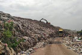 Translation of «tempat pembuangan sampah» in english language: Atasi Sampah Pemkab Banyumas Masuh Butuh Tpa Republika Online