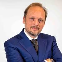 9300+ "Kuipers Kuipers" profiles