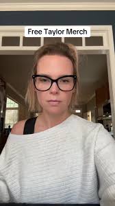 Day 5 of 13 Days of Giving is here, Swifties! Yesterday’s prize was the  It’s Been a Long Time Coming long-sleeved shirt—congrats to @Alli for  guessing it right! 🎉 And for everyone who guessed the red ...