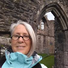 On Lake of Menteith there are the remains of the Inchmahome Priory. A wee  boat ride across the water puts you there. One might stroll the island,  visit the Priory, say hello