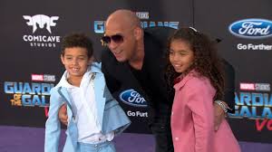 Fast and furious spy racers trailer (2019) animated netflix series hd. Vin Diesels Sohn Tritt In Papas Fussstapfen Und Wir Mit 11 Jahren Zum Actionstar