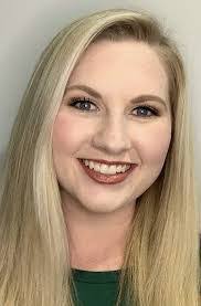 Eunice Luna's Instagram, Twitter & Facebook