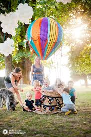 This beautiful diy hot air balloon sculpture is great for baby showers, 1st birthday, 2nd birthday, or for your smash cake. Babies Diy Hot Air Balloons Hot Air Ballon Party Hot Air Balloon Party