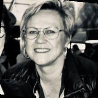 70+ ملفًا شخصيًا يحتوي على “Lenita”