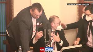 2021 domácí video omlouvám se za kvalitu zvuku. Cnn Prima News Bitka V Ceske Snemovne Lubomir Volny Youtube