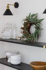 Dia, decorate in doors and walls that need more flair. Diy Eucalyptus And Berry Fall Wreath Zevy Joy