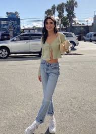 ☆ @ᴇᴍᴍᴀ_ᴡᴇᴇᴋʟʏ ☆ grunge aesthetic soft grunge fashion style outfit inspiration alternative winter. Fashion Fashion Inspo Outfits Cute Casual Outfits Crop Top Outfits