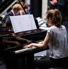 Andy Held is doing amazing things in Stuttgart! It was an honor to  collaborate and gift each other some clothing for the concert 😁