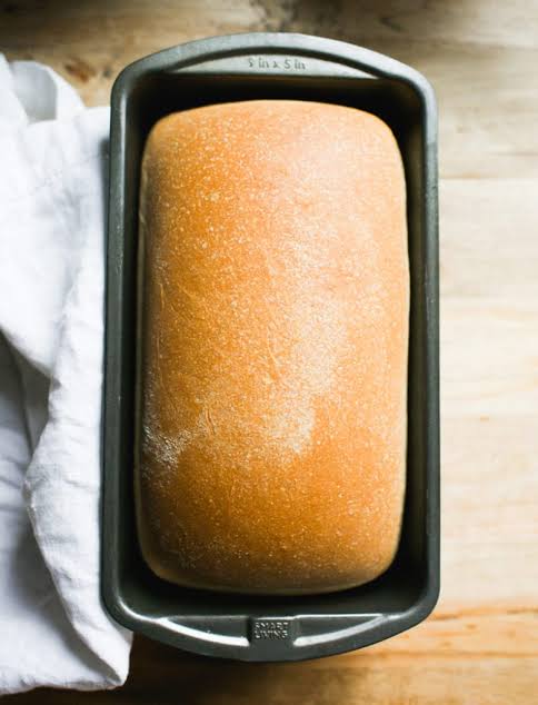 Easy Sourdough Sandwich Bread
