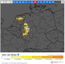Als animation lassen sich auch intensitätsschwankungen der einzelnen gewitter verfolgen. Live Wetter Ticker Gewitter Ortlich Unwetter In Der Nacht Zum Sonntag Wetterkanal Vom Kachelmannwetter Team
