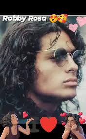 Boa noite 🌺💝🌹 lindos curtindo a cidade maravilhosa Ray , Robby ,Roy ,  Charlie e Ricky Meléndez 💗💜