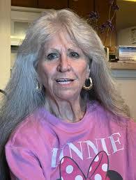 Glenna Wright's Instagram, Twitter & Facebook