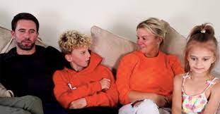 Proving that the whole again hitmaker's essential precedence for her kids is … Kerry Katona Says Her Daughter Punches Her Entertainment Daily