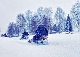 114 in / 2896 mm snowmobile overall width: Why Buy A Snowmobile