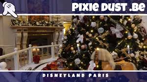 When does disneyland decorate for christmas. Christmas Decorations At The Disneyland Hotel Disneyland Paris 2017 Youtube