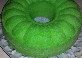 Resep Bolu Kukus Pandan Santan Oleh S Cookpad Tambahkan cake emulsifier dan baking powder, kocok kembali hingga mengental.