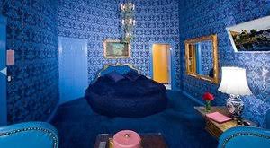 Listen to lagzi lajcsi on spotify. Miert Nem Ide Koltozott A Galambos Csalad Olcso Haz Lagzi Lajcsi Egykori Kuriajanal Borsonline