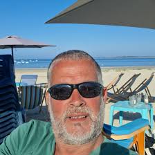 Un nouveau bar à #dinard « Le Sanisa » Un changement d'enseigne pour le bar  de Saint Alexandre, bienvenue au nouveau gérant à #dinard