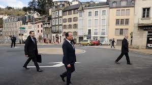 Francois Hollande Recherche Activement Sa Maison En Correze