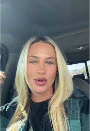 Jodi Buck's Instagram, Twitter & Facebook