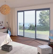 Les stores vénitiens un autre style de store intérieur qui s'associe élégamment avec une baie vitrée est le store vénitien. Fenetre Et Baie Vitree Aluminium A Galandage Franciaflex