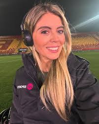 Veronica Bivins's Instagram, Twitter & Facebook