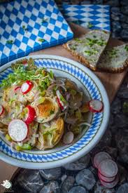 Sakrischguada Bayrischer Weisswurstsalat Weisswurstsalat Weisswurst Rezept Rezepte Mit Wurstchen