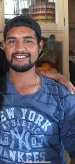 el es mi hijo juan manuel ozuna al que no e bisto desde ya ase meses el  estaba viviendo en maneadero y no se a comunicado conmigo desde entonses  quiero pedirles si