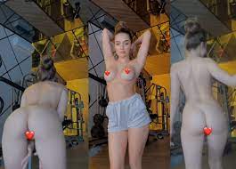 Nude in the gym (Seltin Sweety)