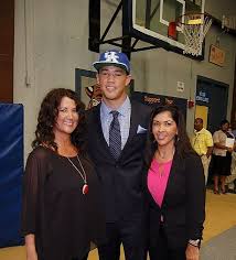 He was born to him and his mother, veronica gutierrez, a cosmetologist, on october 30, 1996. Section A