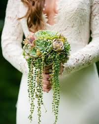To guarantee that your flowers stay in perfect shape until your wedding day, it is important to follow the care tips below. 7 Succulent Bouquets You Wish You Knew About Succulent City