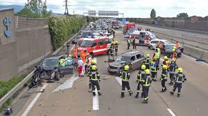 L201, new roadworks layout in both directions, between falkenseer platz and gartenfelder straße. Kilometers Of Traffic Jam 7 Injured After Traffic Accident On The A2 World Today News