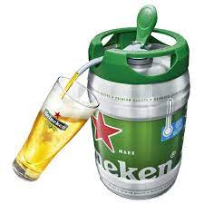 bbqのお供には やっぱりコレでしょ 最高の一杯を楽しむ７種のユニークお酒グッズ camp hack キャンプハック ハイネケン ビール ビール樽