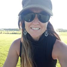 Year 6 resident super star Sienna McCarthy has swapped the water skis and  wakeboard for snow skis ⛷ and snowboard 🎿 and is competing this term in  several winter sports! Sienna's latest