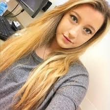 Chelsea Simpson's Instagram, Twitter & Facebook