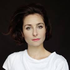 Laura Charpentier's Instagram, Twitter & Facebook