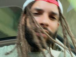 🥰💚🦌🛬🤙🏽📡📟🐒✝️🚲 🎸 🗣️