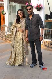 Ajay Devgan And Kajol Devgan Spotted Promoting Their Film Tanhaji At Sun N Sand Hotel Gallery Social News Xyz 4/2/1969 (51 years old) mumbai, maharashtra, india. ajay devgan and kajol devgan spotted