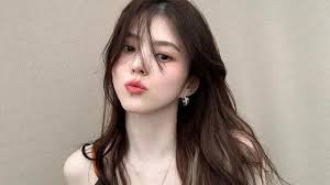 Han So-Hee's Agency Teases Upcoming Webtoon-Based K-Drama for Nevertheless  Actor