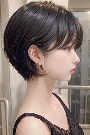 Short hair style
