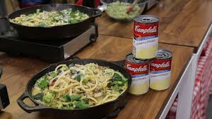 That's campbell's® paprika chicken with what the campbell's kitchen staff declared sour cream gravy when they tested christina prep/cook time: Iron Chef Geoffrey Zakarian And His Daughters Share 2 Recipes The Whole Family Can Make Together Gma