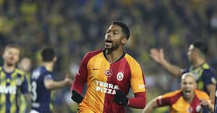 Surinam asıllı olan ve hollanda pasaportu bulunan ryan donk, ilk kez milli takıma çağırılmıştı. Ryan Donk Derbi Zaferini Unutmam Fotomac