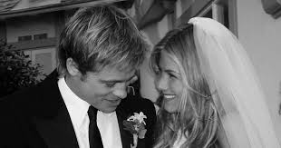 Learn about nathan buckley net worth, biography, age, birthday, height, early life, family, dating nathan buckley is a famous australian rules footballer. Brad Pitt And Jennifer Aniston S First Wedding Cost Vows And Doomed Romance Irish Mirror Online