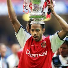 Thierry henry dans le club liza. Thierry Henry S Top Six Arsenal Moments As The Gunners Legend Hangs Up His Boots For Good Arash Hekmat Mirror Online
